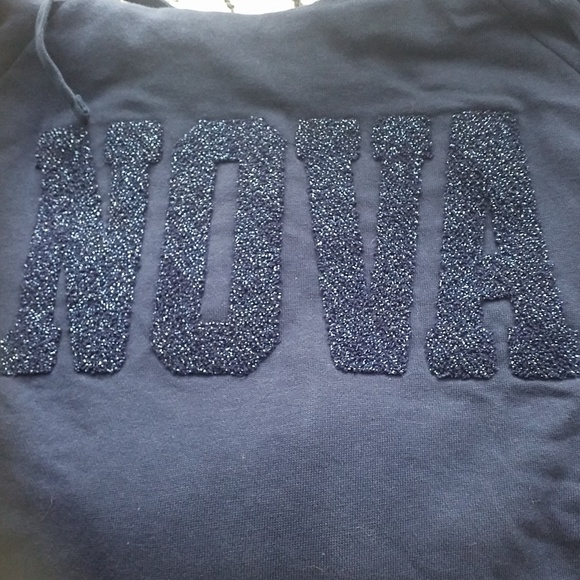 NWT VS Pink Blue Villanova Wildcats Hoodie. - Picture 5 of 5